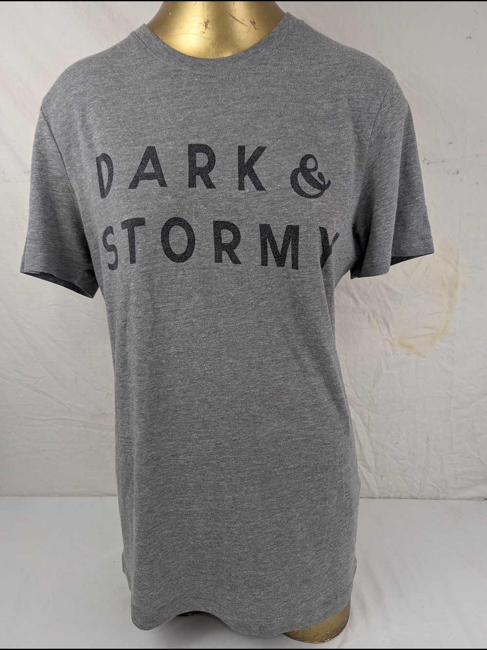 Dark & Stormy Lucky Brand Grey Graphic T-Shirt Size Small Unisex